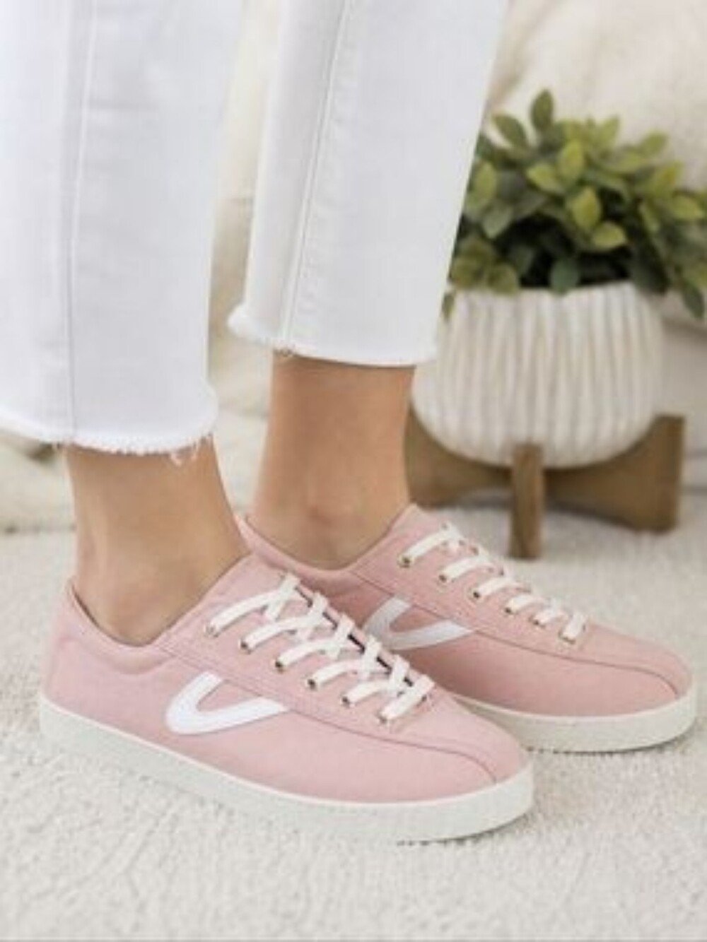 Tretorn Pink Women's Nylite Plus Canvas Sneakers Size 6